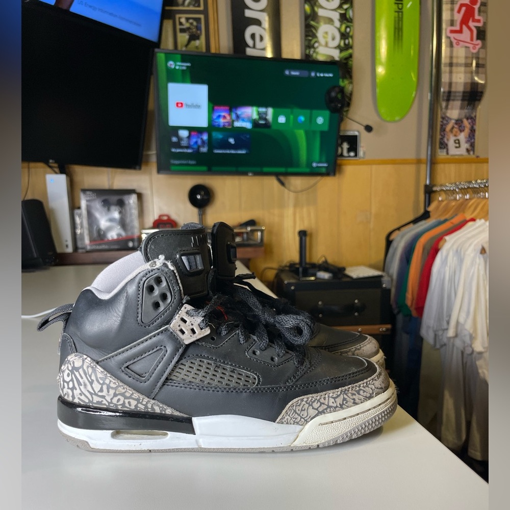Kid's Jordan Spizike spike lee Black/Varsity Red/Cement Grey